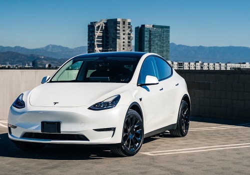 Tesla Yazılım Güncellemelerini ve Yedek Parça Satın Alımları Üzerindeki Etkilerini Anlamak